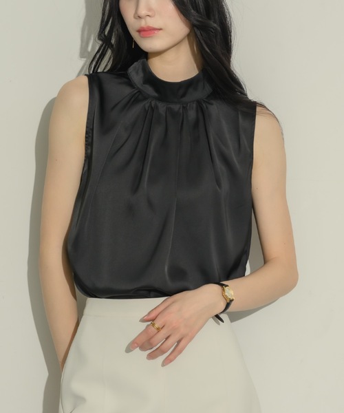 NEUNA(ヌナ)の「【高見えゴージャスなブラウス】ノースリボリュームタックブラウス(シャツ/ブラウス・レディース・ホワイト/ブラック/グレイッシュベージュ/ライトグレー/アイボリー・FREE)」の20枚目の写真