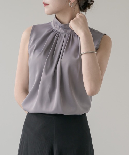 NEUNA(ヌナ)の「【高見えゴージャスなブラウス】ノースリボリュームタックブラウス(シャツ/ブラウス・レディース・ホワイト/ブラック/グレイッシュベージュ/ライトグレー/アイボリー・FREE)」の8枚目の写真