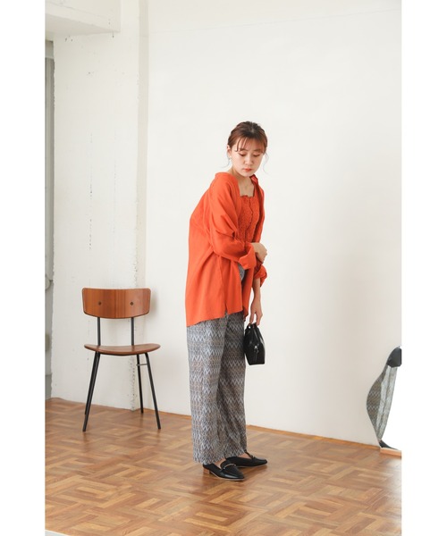 SENSE OF PLACE by URBAN RESEARCH（センスオブプレイスバイアーバンリサーチ）の「バンドカラーヨウリュウシアーシャツ（シャツ/ブラウス・レディース・ブラック/パープル/オレンジ/アイボリー/ピンク・ONE）」の13枚目の写真