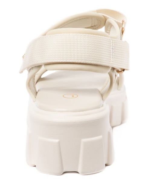 R&E（アールアンドイー）の「【R&E】ゴールドベルテッド5㎝厚底スポーツサンダル（サンダル・レディース・アイボリー/ブラック・S/M/L/LL）」の8枚目の写真