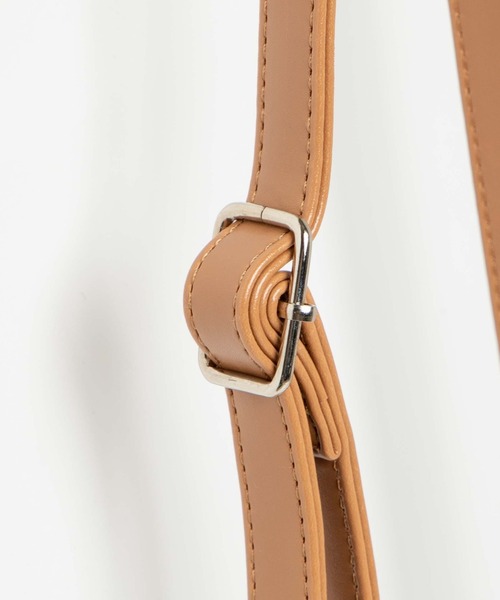 WEGO（ウィゴー）の「WEGO/チェーンクリアバッグ（ショルダーバッグ・レディース・ブラック/ベージュ/オフホワイト・FREE）」の14枚目の写真