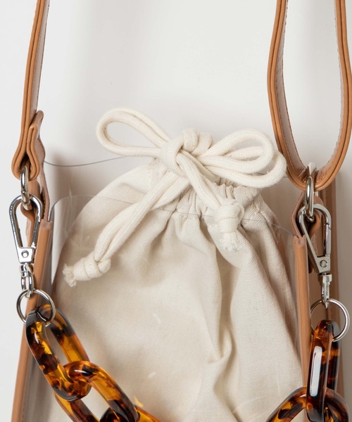 WEGO（ウィゴー）の「WEGO/チェーンクリアバッグ（ショルダーバッグ・レディース・ブラック/ベージュ/オフホワイト・FREE）」の16枚目の写真