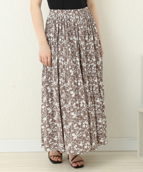 libelle more(リベル モア)の「天竺ワンピース+花柄プリーツスカート セット(ワンピース・レディース・ブラック/モカ/ライトベージュ/ブルー・M/L)」の9枚目の写真