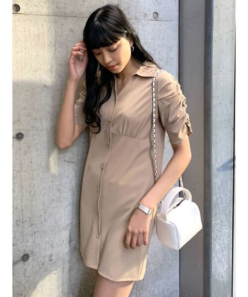 EMODA(エモダ)の「シャツカラーフレアワンピース(ワンピース・レディース・ブラック/ベージュ/その他・FREE)」の11枚目の写真