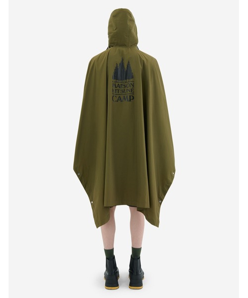 MKポンチョ フード付き フロントジップL/XL ブラックホワイト Maison Kitsune（メゾンキツネ）の「MK CAMP HOODED CAPE