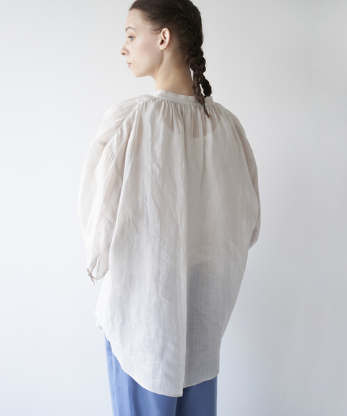 LE GLAZIK（ルグラジック）の「LE GLAZIK | ギャザーネックシャツ SOLID WOMEN（シャツ/ブラウス・レディース・グリーン/グレー/オレンジ・36）」の16枚目の写真