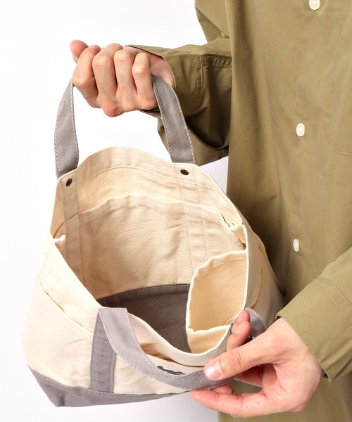 moz（モズ）の「moz 帆布トミニトートバッグ M（トートバッグ・メンズ・キャメル/ブルー/グレー・M）」の4枚目の写真