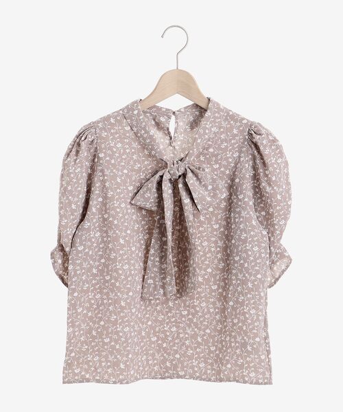 MAJESTIC LEGON(マジェスティックレゴン)の「ボウタイレディパターンブラウス(シャツ/ブラウス・レディース・ベージュ系その他2/ホワイト系その他2/ブラック系その他/ブラック/ベージュ/ホワイト系その他・MEDIUM)」の5枚目の写真