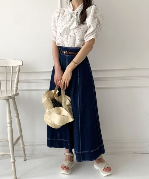 MAJESTIC LEGON(マジェスティックレゴン)の「ボウタイレディパターンブラウス(シャツ/ブラウス・レディース・ベージュ系その他2/ホワイト系その他2/ブラック系その他/ブラック/ベージュ/ホワイト系その他・MEDIUM)」の2枚目の写真