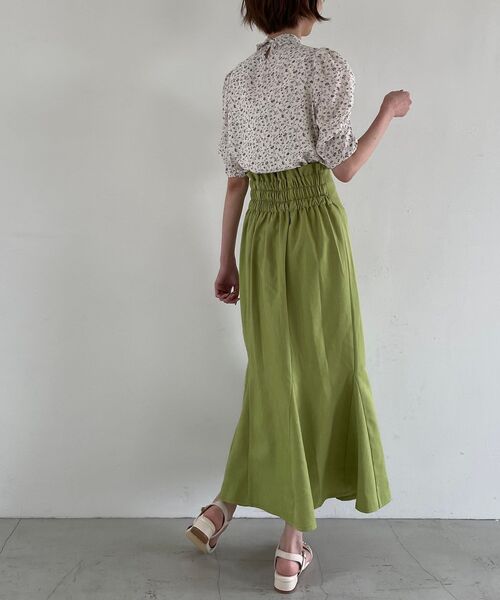 MAJESTIC LEGON(マジェスティックレゴン)の「ボウタイレディパターンブラウス(シャツ/ブラウス・レディース・ベージュ系その他2/ホワイト系その他2/ブラック系その他/ブラック/ベージュ/ホワイト系その他・MEDIUM)」の7枚目の写真