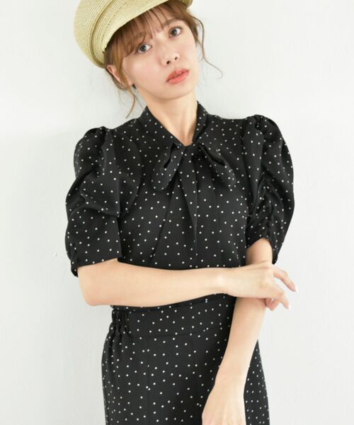 MAJESTIC LEGON(マジェスティックレゴン)の「ボウタイレディパターンブラウス(シャツ/ブラウス・レディース・ベージュ系その他2/ホワイト系その他2/ブラック系その他/ブラック/ベージュ/ホワイト系その他・MEDIUM)」の13枚目の写真