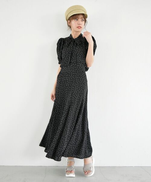 MAJESTIC LEGON(マジェスティックレゴン)の「ボウタイレディパターンブラウス(シャツ/ブラウス・レディース・ベージュ系その他2/ホワイト系その他2/ブラック系その他/ブラック/ベージュ/ホワイト系その他・MEDIUM)」の16枚目の写真