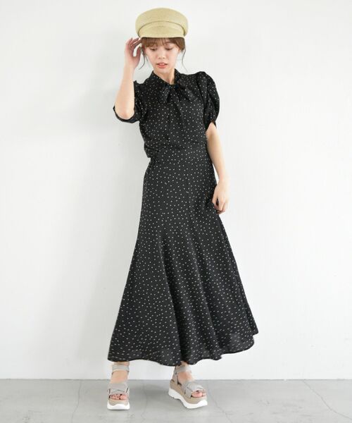 MAJESTIC LEGON(マジェスティックレゴン)の「ボウタイレディパターンブラウス(シャツ/ブラウス・レディース・ベージュ系その他2/ホワイト系その他2/ブラック系その他/ブラック/ベージュ/ホワイト系その他・MEDIUM)」の17枚目の写真