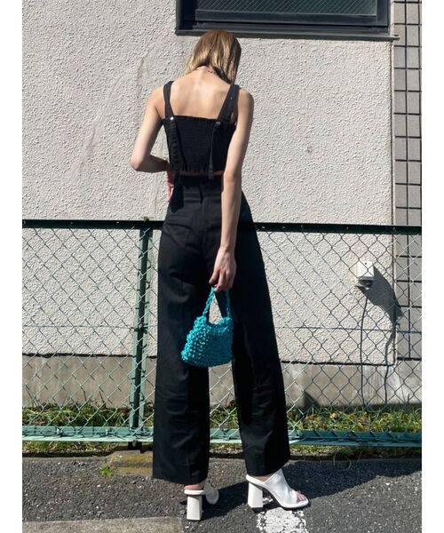 EMODA(エモダ)の「ダブルストラップショートビスチェ(タンクトップ・レディース・アイボリー/ブラック/ベージュ/ブルー・FREE)」の15枚目の写真