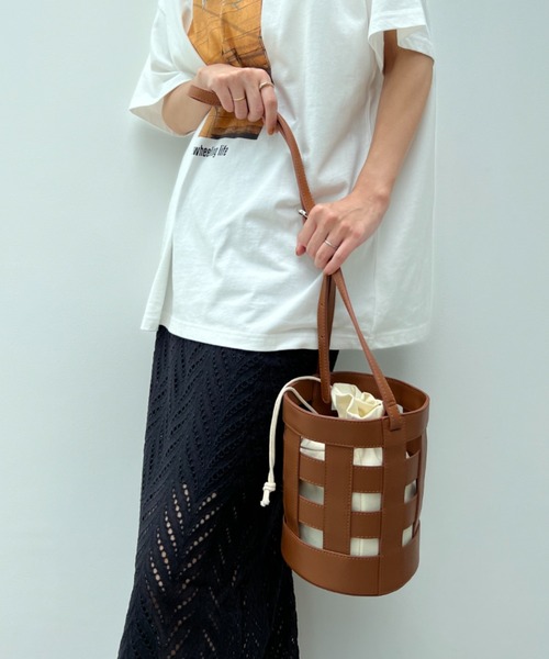 y/m by misato（イムバイミサト）の「バケツショルダーBAG（ショルダーバッグ・レディース・ブラウン/ブラック・FREE）」の17枚目の写真