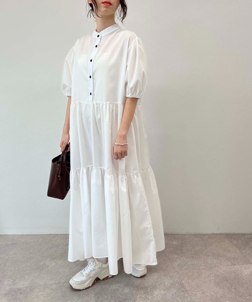 toucher du brise(トゥシェドブリーズ)の「ボリュームスリーブ ティアード ロングワンピース(ワンピース・レディース・ブラック/オフホワイト/カーキ/ブルー・M)」の5枚目の写真