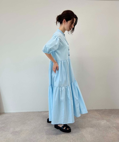 toucher du brise(トゥシェドブリーズ)の「ボリュームスリーブ ティアード ロングワンピース(ワンピース・レディース・ブラック/オフホワイト/カーキ/ブルー・M)」の20枚目の写真