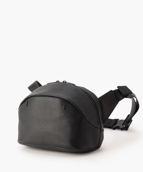 FARO（ファーロ）の「【ファーロ】Just Smart Sling Bag/ジャストスマートスリングバッグ（ショルダーバッグ・メンズ・ネイビー/ブラック・FREE）」の2枚目の写真