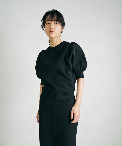 4youstory(フォーユーストーリー)の「【4youstory】ボリュームスリーブトップス(Tシャツ/カットソー・レディース・ブラック/グリーン/アイボリー・FREE)」の3枚目の写真