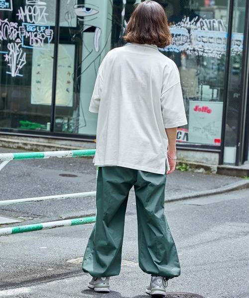 MONO-MART（モノマート）の「【CODDERR】ハーフジップ ワッペンロゴ刺繍 ビッグシルエット半袖Tシャツ（Tシャツ/カットソー・メンズ・オフホワイト/グリーン/ブラック/ネイビー・M/L）」の6枚目の写真