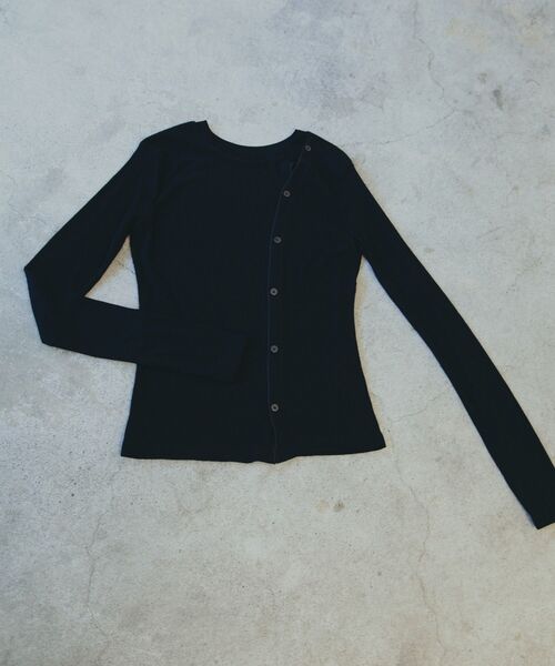 Kari & lili（カウリアンドリィリィ）の「design rib tops（Tシャツ/カットソー・レディース・ライトパープル/ブラック・FREE）」の2枚目の写真