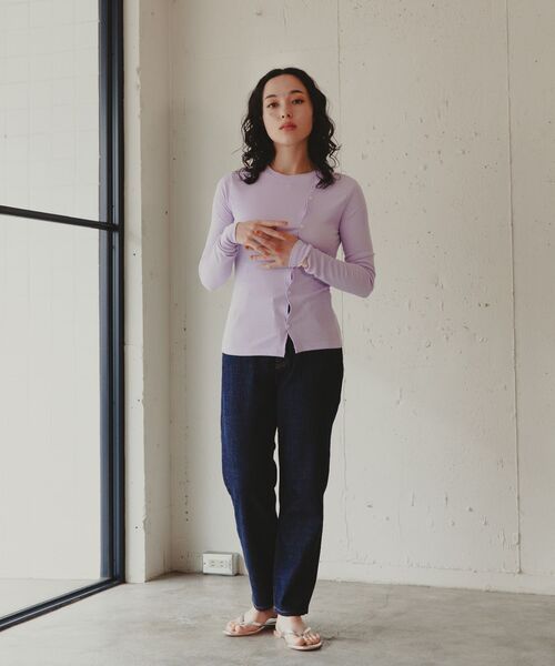 Kari & lili（カウリアンドリィリィ）の「design rib tops（Tシャツ/カットソー・レディース・ライトパープル/ブラック・FREE）」の5枚目の写真