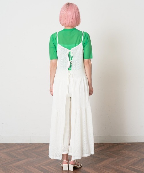 A de a.v.v（アードアー・ヴェ・ヴェ）の「［SET UP対応／2WAY］メッシュティアードキャミワンピース（ワンピース・レディース・ホワイト/ブラック・SMALL/MEDIUM）」の4枚目の写真