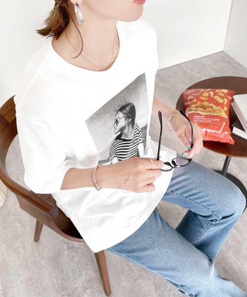 reca（レカ）の「シルケットフォトプリントTシャツ（Tシャツ/カットソー・レディース・ホワイト/グレー・FREE）」の2枚目の写真