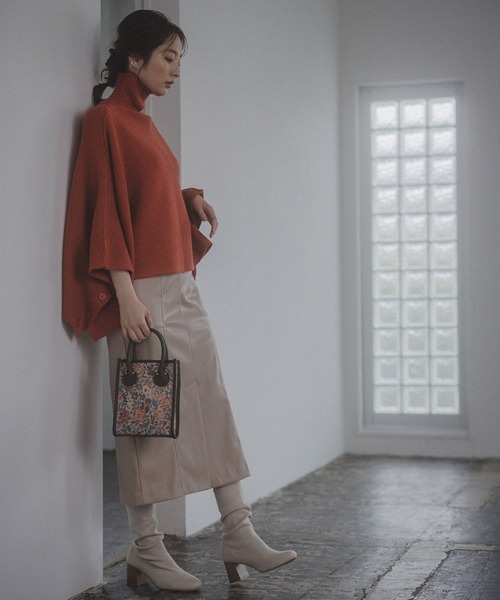 Andemiu（アンデミュウ）の「ニットブーツ156870（ブーツ・レディース・オフホワイト/ブラック・SMALL/MEDIUM/LARGE）」の13枚目の写真