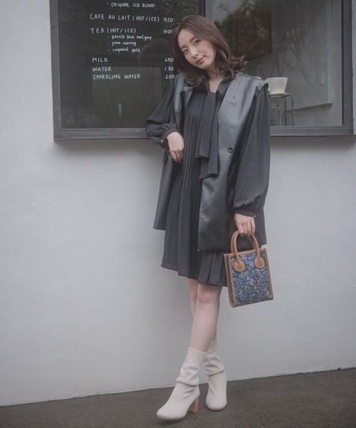 Andemiu（アンデミュウ）の「ニットブーツ156870（ブーツ・レディース・オフホワイト/ブラック・SMALL/MEDIUM/LARGE）」の19枚目の写真