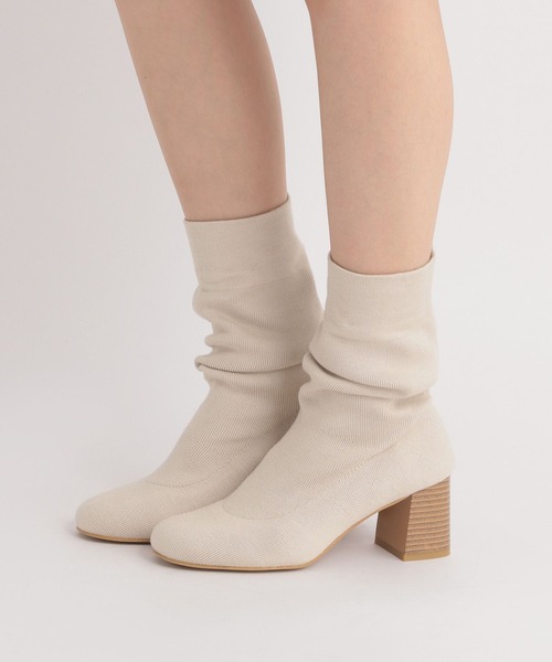 Andemiu（アンデミュウ）の「ニットブーツ156870（ブーツ・レディース・オフホワイト/ブラック・SMALL/MEDIUM/LARGE）」の22枚目の写真