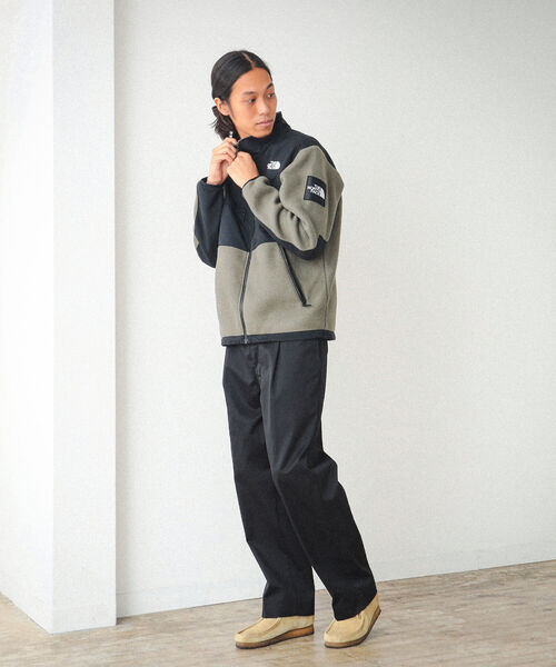 THE NORTH FACE（ザノースフェイス）の「THE NORTH FACE / Denali Jacket（ブルゾン・メンズ・ブラック/オリーブ・SMALL/MEDIUM/LARGE/X-LARGE/XX-LARGE）」の4枚目の写真