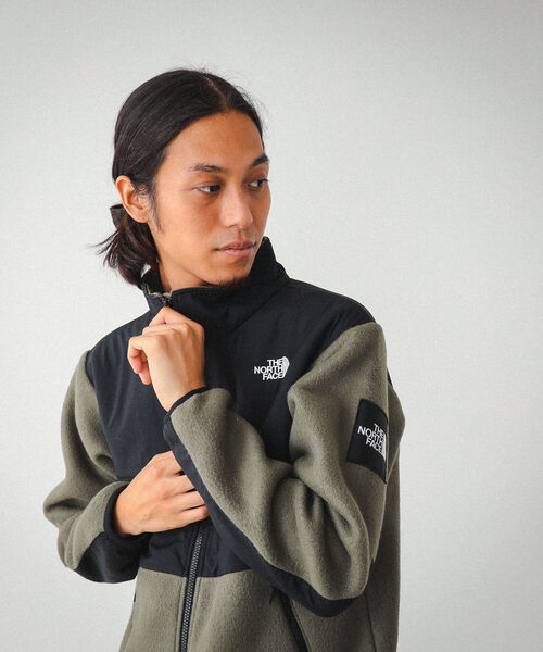 THE NORTH FACE（ザノースフェイス）の「THE NORTH FACE / Denali Jacket（ブルゾン・メンズ・ブラック/オリーブ・SMALL/MEDIUM/LARGE/X-LARGE/XX-LARGE）」の8枚目の写真
