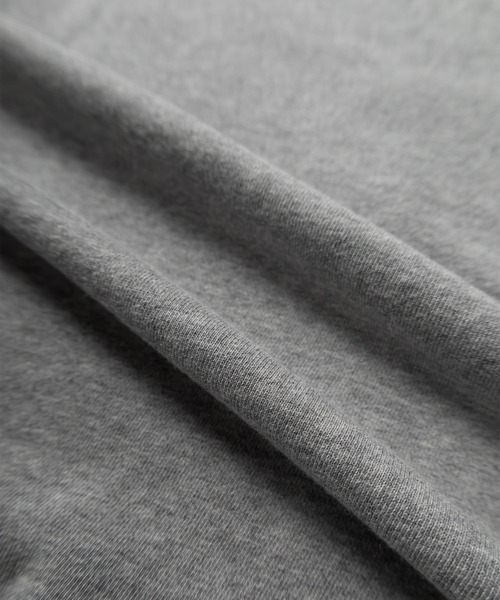 The Beatles（ザビートルズ）の「【THE BEATLES】フォトプリントスウェット/発泡プリントスウェット/ビッグシルエット（スウェット・レディース・チャコールグレー/グレー/オフホワイト/ホワイト系その他/グレー系その他/グレー系その他2・M/L/XL）」の20枚目の写真