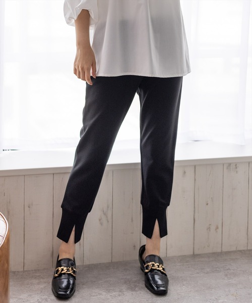 clear（クリア）の「裾スリットイージーパンツ ≪2022AW新作≫（その他パンツ・レディース・ブラック/グレイッシュベージュ・F）」の15枚目の写真