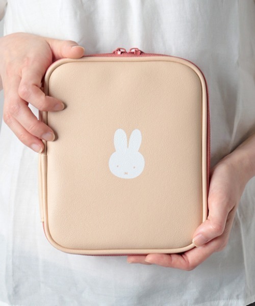 Miffy（ ミッフィー）の「Miffy/バイカラーマルチステーショナリーポーチ（ポーチ・レディース・ベージュ/ネイビー/グレー/グリーン・FREE）」の2枚目の写真