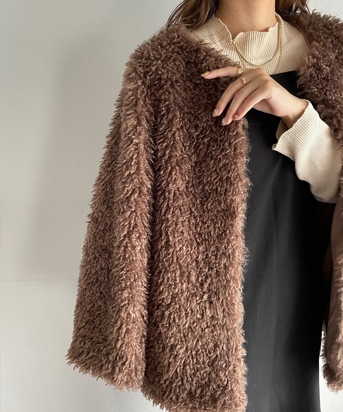 JUNOAH（ジュノア）の「ノーカラーファーアウター（ノーカラーコート