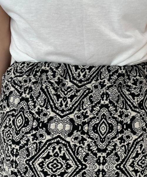 PAGEBOY（ページボーイ）の「ダマスク柄ジャガードナロースカート（スカート・レディース・ブラック/ブルー/ブラウン系その他・FREE）」の17枚目の写真