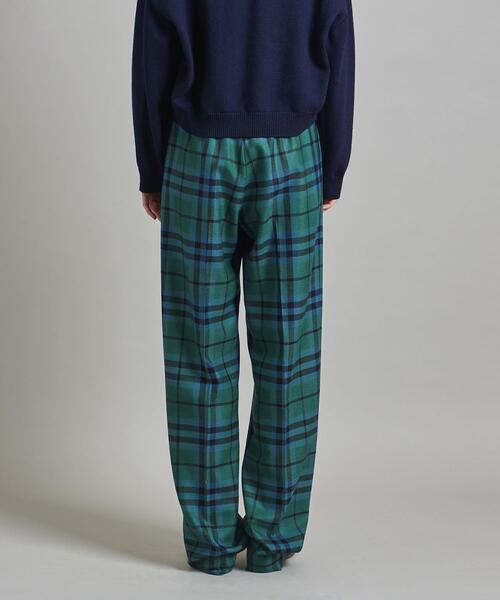 LOEFF(ロエフ)の「<LOEFF>LCRN タータンチェック テーパードパンツ(スラックス・レディース・ケリー・0/1/2)」の15枚目の写真