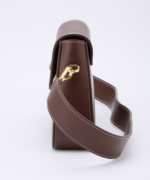 Elleme(エレメ)の「【Elleme】ベルト付きショルダーバッグ(ショルダーバッグ・レディース・ダークブラウン・FREE)」の5枚目の写真