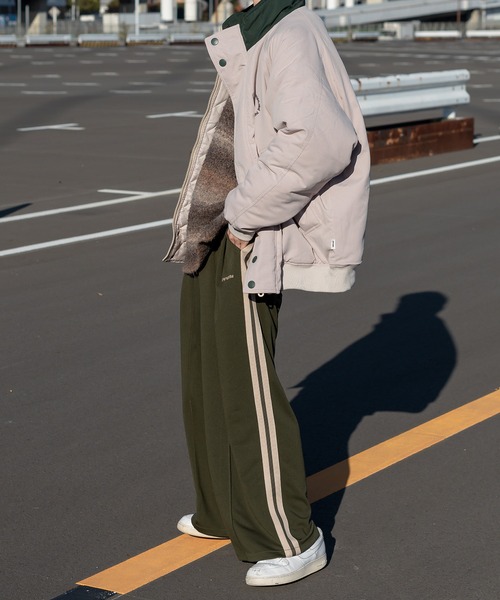 Perushu(ペルーシュ)の「ワイドストレートトラックパンツ(セットアップ着用可)(その他パンツ・メンズ・ネイビー/オリーブ/ブラウン/オレンジ・MEDIUM/SMALL/LARGE)」の11枚目の写真
