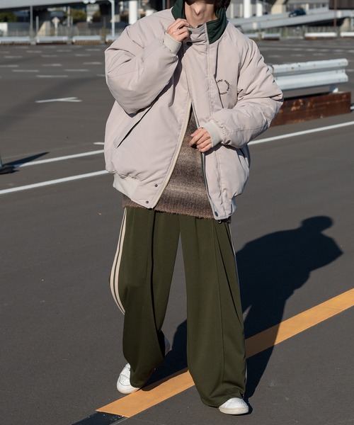 Perushu(ペルーシュ)の「ワイドストレートトラックパンツ(セットアップ着用可)(その他パンツ・メンズ・ネイビー/オリーブ/ブラウン/オレンジ・MEDIUM/SMALL/LARGE)」の12枚目の写真