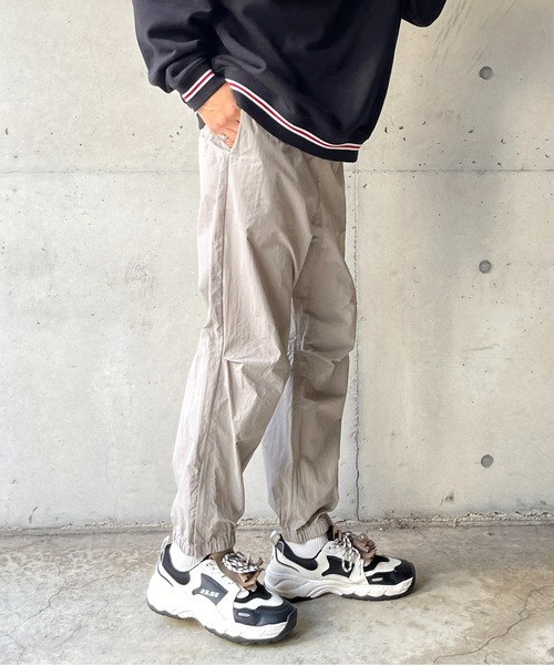 CPCM(シーピーシーエム)の「ナイロントラックパンツ(その他パンツ・メンズ・カーキ/ブラック/グレイッシュベージュ・MEDIUM/LARGE)」の6枚目の写真