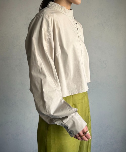 &g'aime（アンジェム）の「【＆g'aime】袖スリットショートブラウス（シャツ/ブラウス・レディース・ホワイト/ブラック/グレイッシュベージュ・FREE）」の7枚目の写真