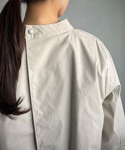 &g'aime（アンジェム）の「【＆g'aime】袖スリットショートブラウス（シャツ/ブラウス・レディース・ホワイト/ブラック/グレイッシュベージュ・FREE）」の9枚目の写真