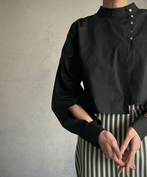 &g'aime（アンジェム）の「【＆g'aime】袖スリットショートブラウス（シャツ/ブラウス・レディース・ホワイト/ブラック/グレイッシュベージュ・FREE）」の17枚目の写真