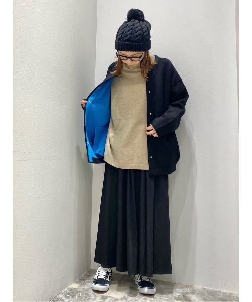 AMERICAN HOLIC(アメリカンホリック)の「クルーネックミドルカーディガン(カーディガン/ボレロ・レディース・グレー系その他/モカ/ブラック・M/L)」の4枚目の写真