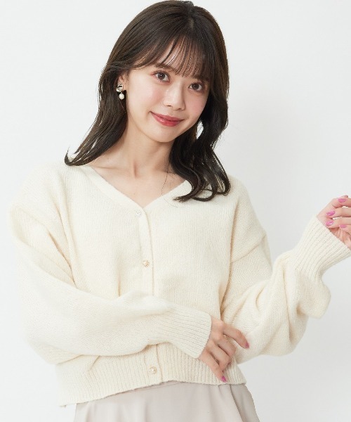 WILLSELECTION（ウィルセレクション）の「ビジュー釦カーディガン（カーディガン/ボレロ・レディース・オフホワイト/ピンク/イエロー・MEDIUM）」の2枚目の写真