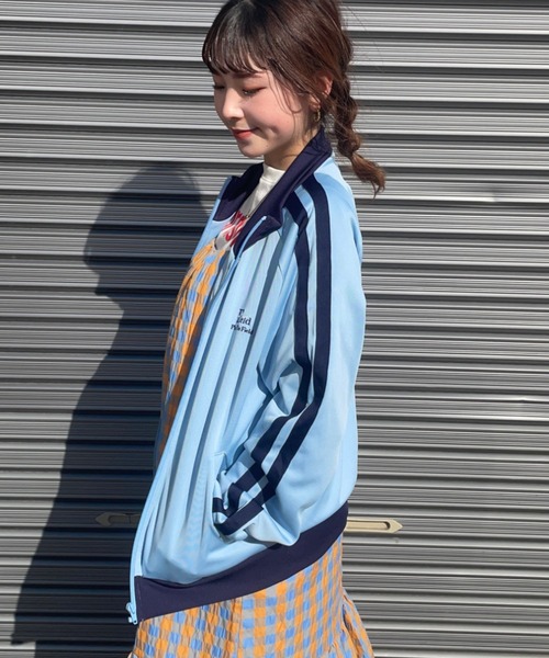 RODEO CROWNS WIDE BOWL(ロデオクラウンズワイドボウル)の「Field Track ジャケット(その他アウター・レディース・ライトブルー/ブラック/グリーン・FREE)」の3枚目の写真