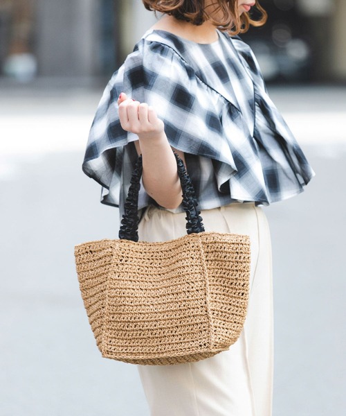 RODE SKO(ロデスコ)の「フリルハンドルペーパーバッグ(かごバッグ・レディース・グレー/ナチュラル/ベージュ・ONE)」の3枚目の写真